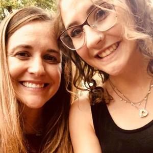 Meet your Posher, Julee